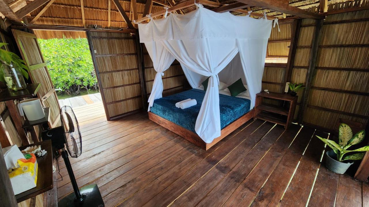 Mansuar Raja Ampat Bungalows Kri Bagian luar foto