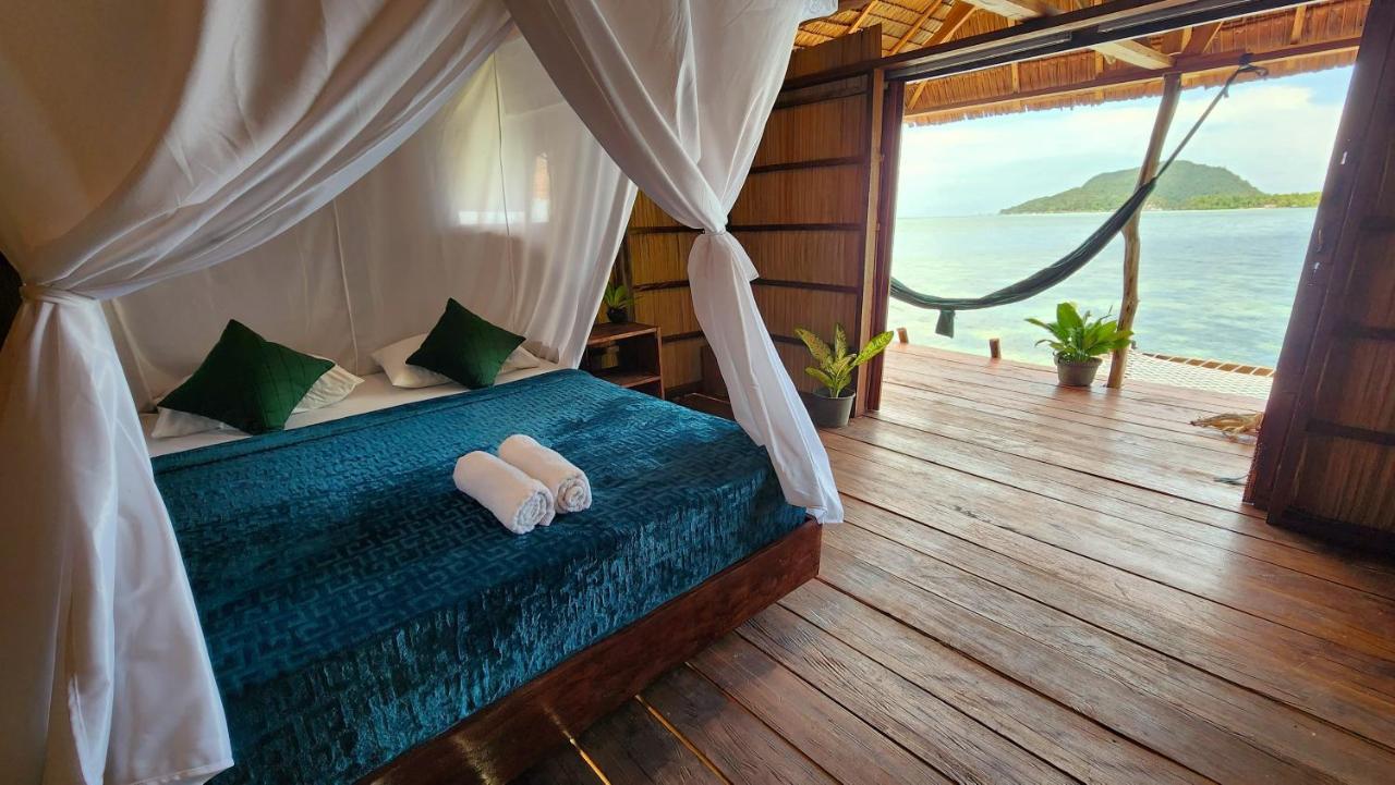 Mansuar Raja Ampat Bungalows Kri Bagian luar foto