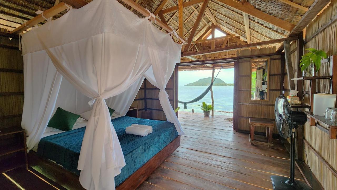 Mansuar Raja Ampat Bungalows Kri Bagian luar foto