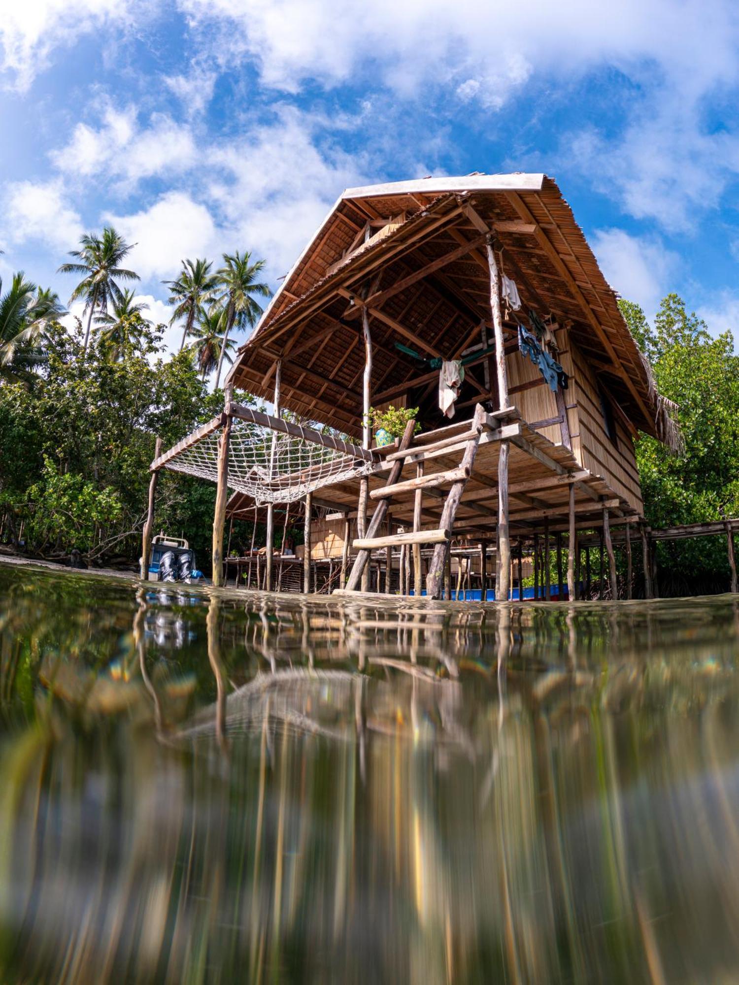Mansuar Raja Ampat Bungalows Kri Bagian luar foto